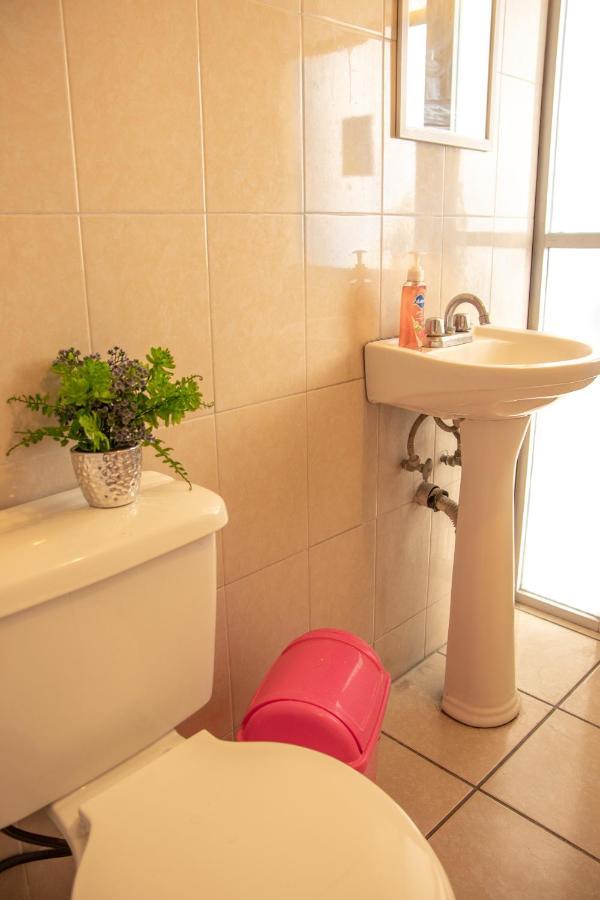 Hostal Casa Colores Adults Only Гвадалахара Экстерьер фото